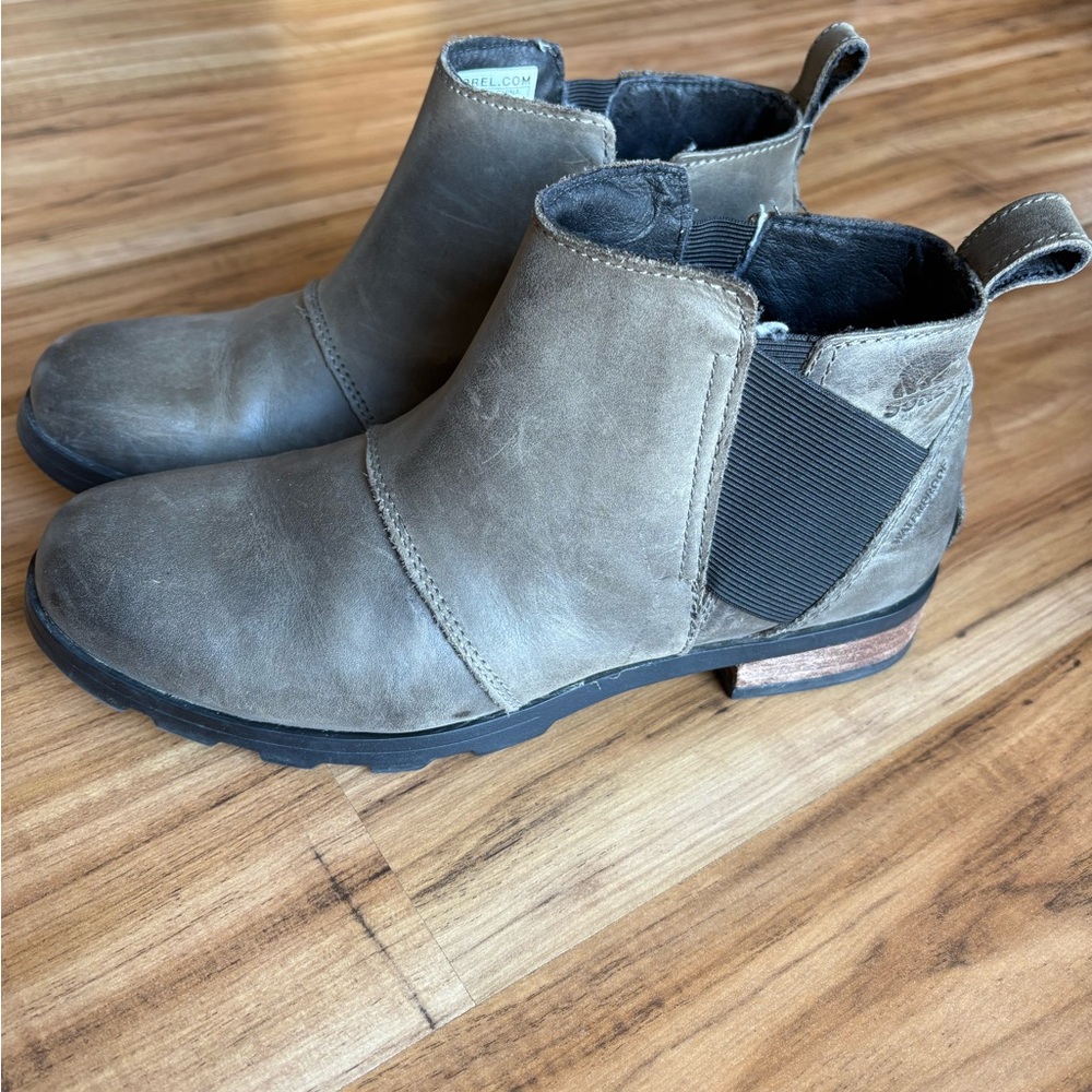Women’s sorel booties